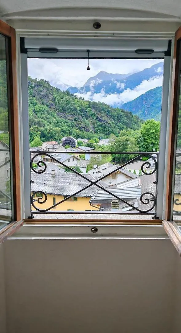 Casa Maghin , Appartamento Con Vista Prosto di Piuro Apartment