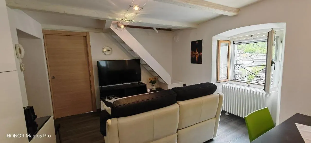 Casa Maghin , Appartamento Con Vista Prosto di Piuro Apartment